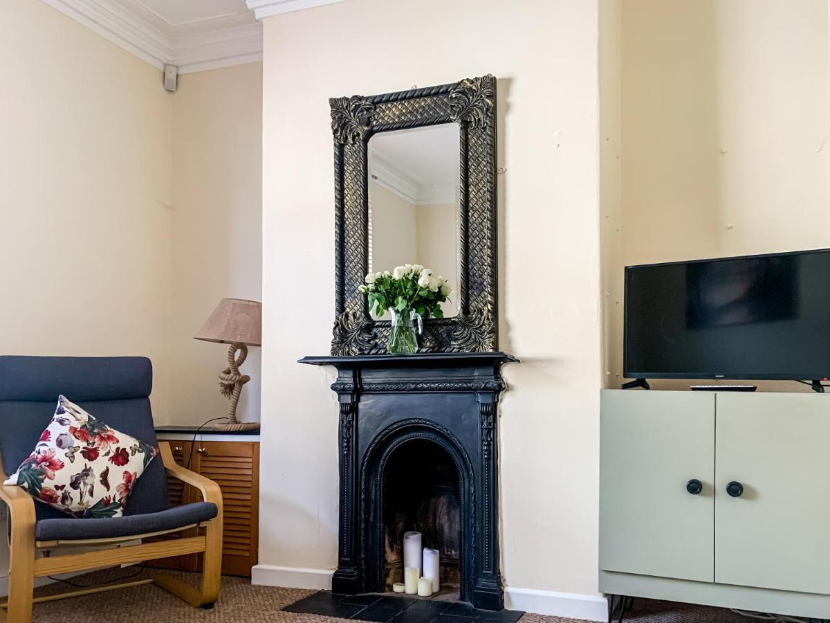 Waverley Lodge - Quaint Victorian Home With Free Parking Йорк Екстер'єр фото