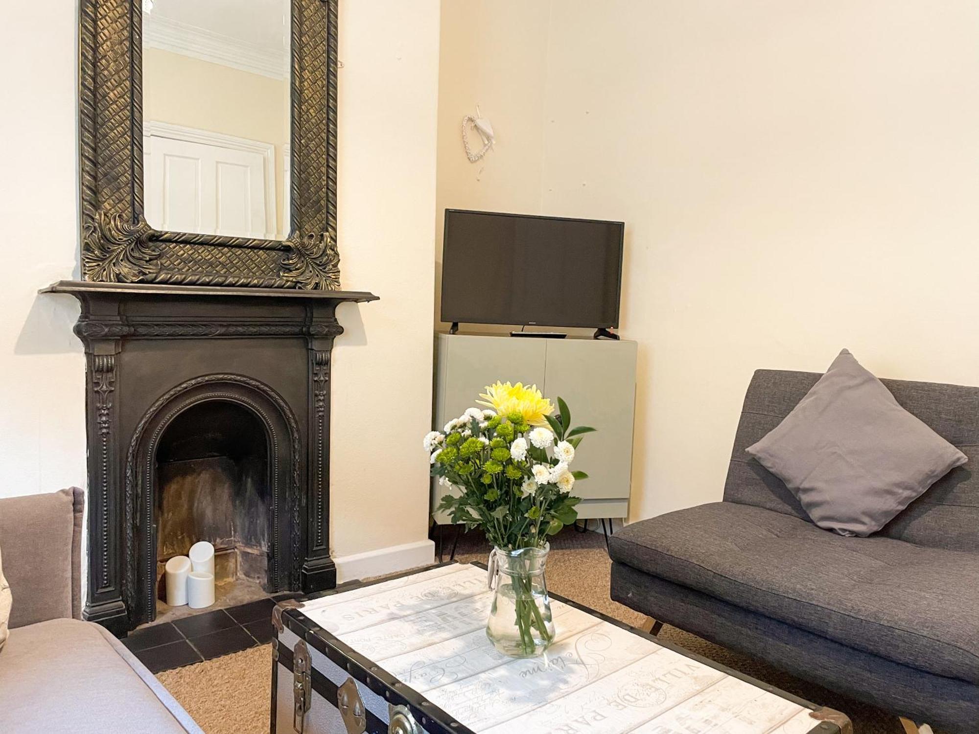 Waverley Lodge - Quaint Victorian Home With Free Parking Йорк Екстер'єр фото